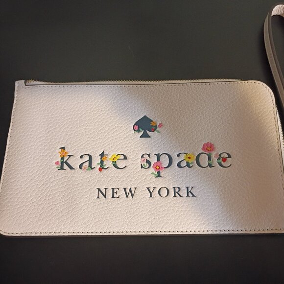 kate spade Pink Wristlet - Picture 1 of 5